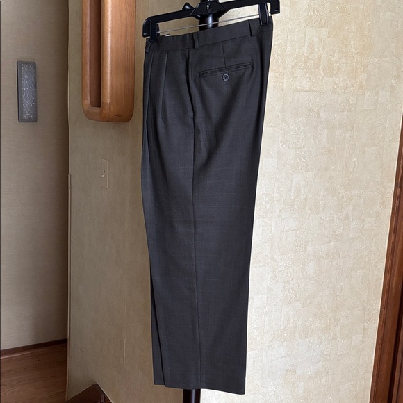 Chaps Ralph Lauren Suits - Picture 7 of 7